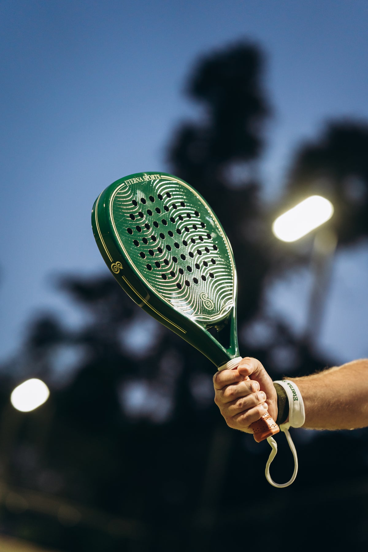 Eterna Sports Bel Air Green Glossy padel racket, on-court 4