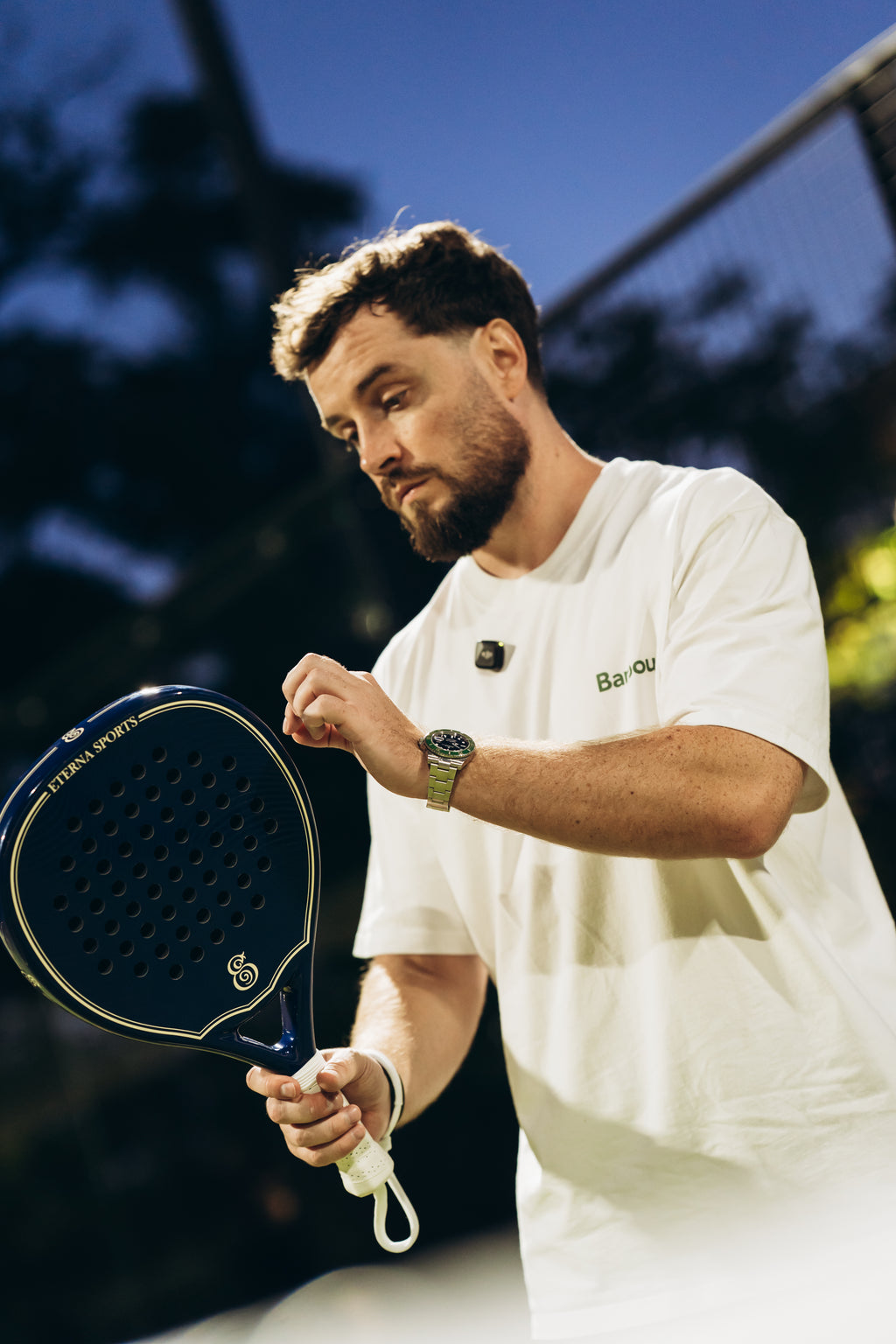 Eterna Sports Soho Blue Glossy padel racket, on-court 7
